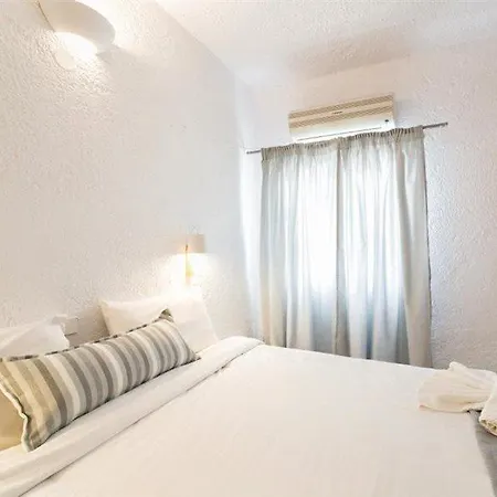 Artemis Hotell Megalochori (Santorini)