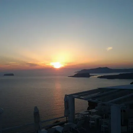 Hotell Artemis 4*