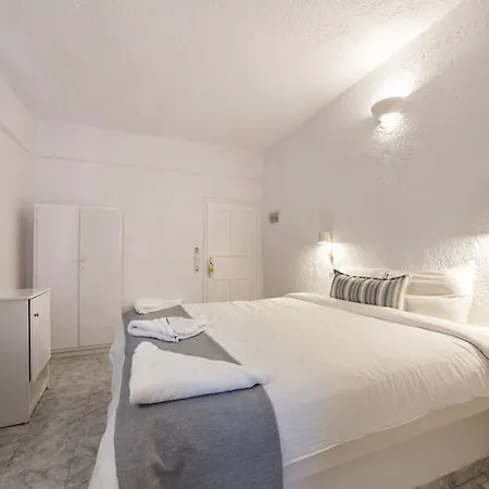 Hotell Artemis Megalochori (Santorini)